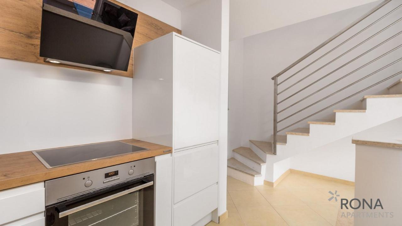Rona Apartment Denis อูมัค ภายนอก รูปภาพ